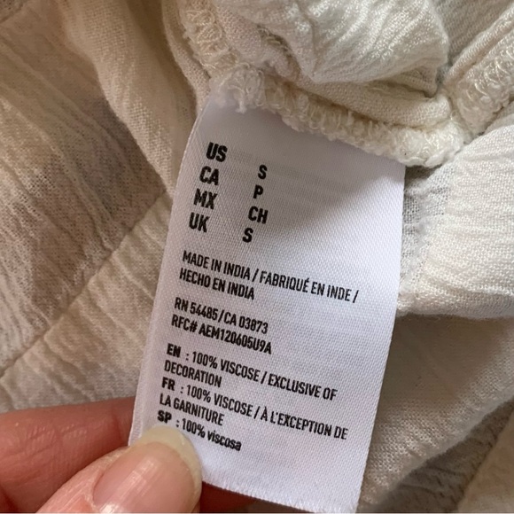 American Eagle outfitters cream cropped ruffle lace bell sleeved gauze top - Picture 7 of 9